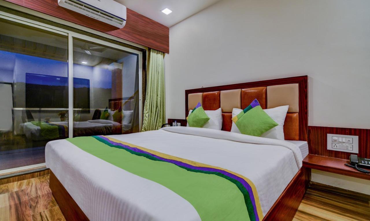 Treebo Trend Khushi River Side Retreat Hotell Mahābaleshwar Exteriör bild